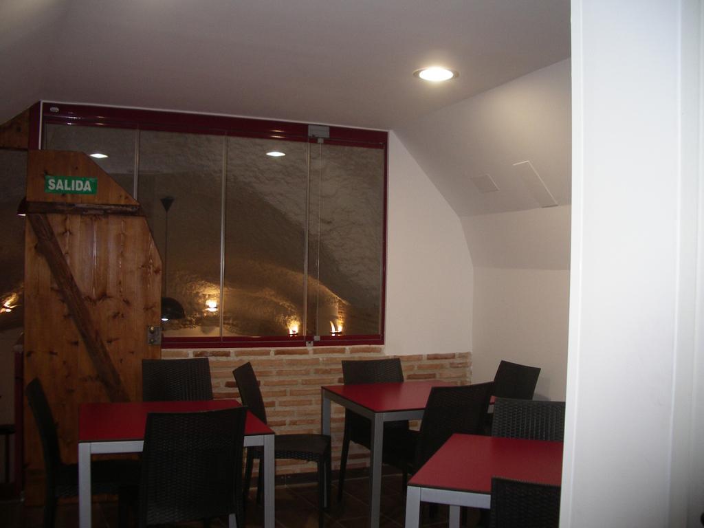 Hostel El Castillo Aninon ภายนอก รูปภาพ